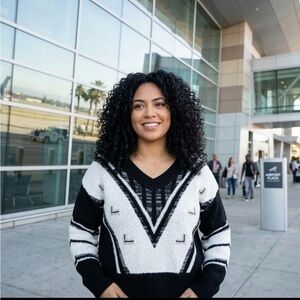 Line and Dot Sweater Helena Black & White VNeck Thick Sweater XS NWOT Revolve